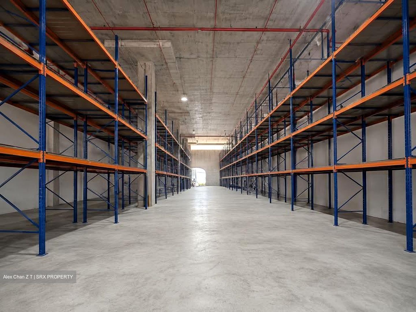 Jurong Logistics Hub (D22), Warehouse #586785021